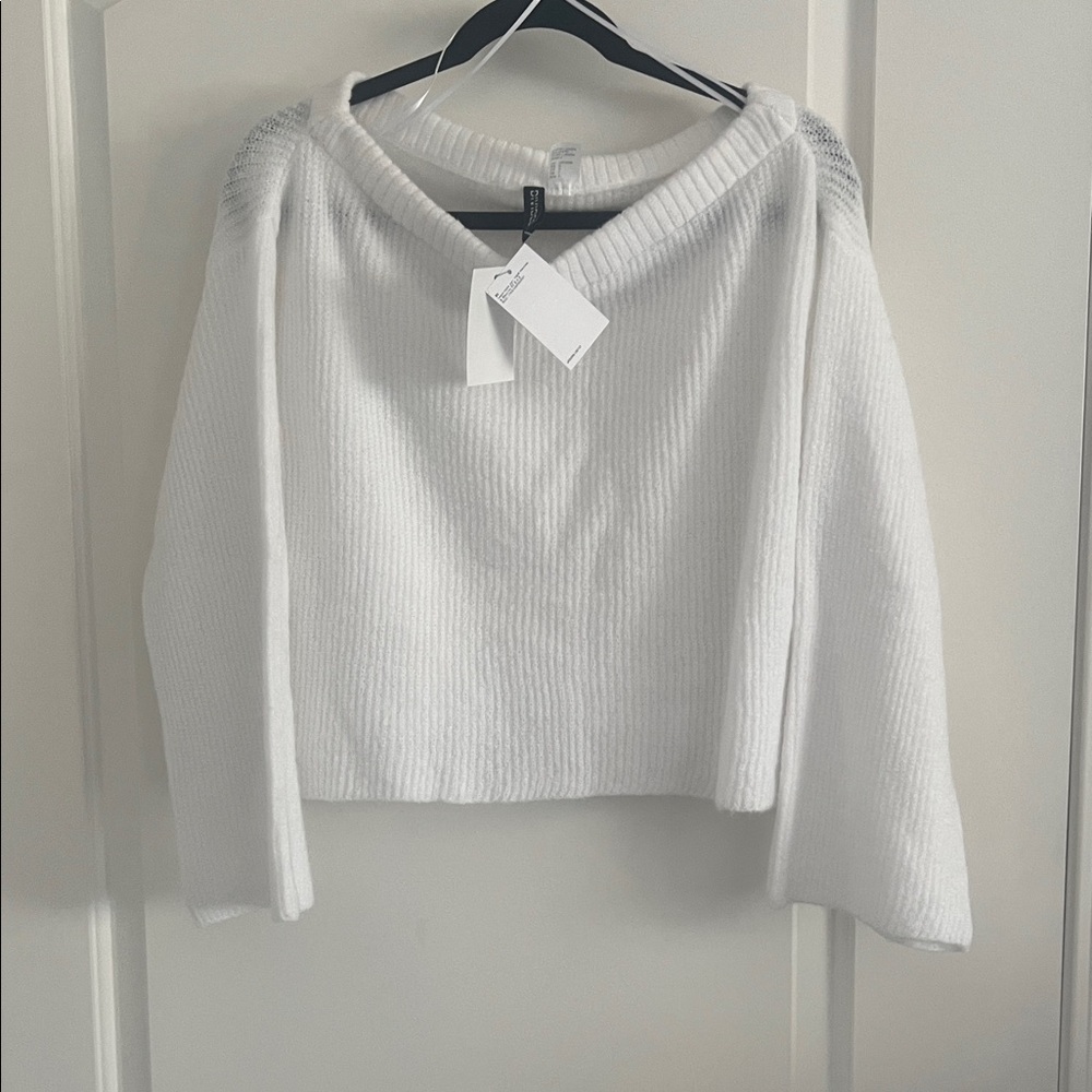 Elegant White Women's Sweater